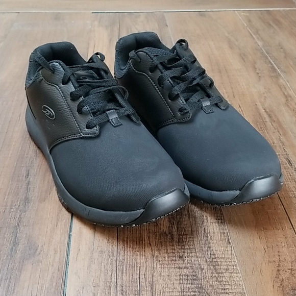 dr scholl's oil slip resistant shoes